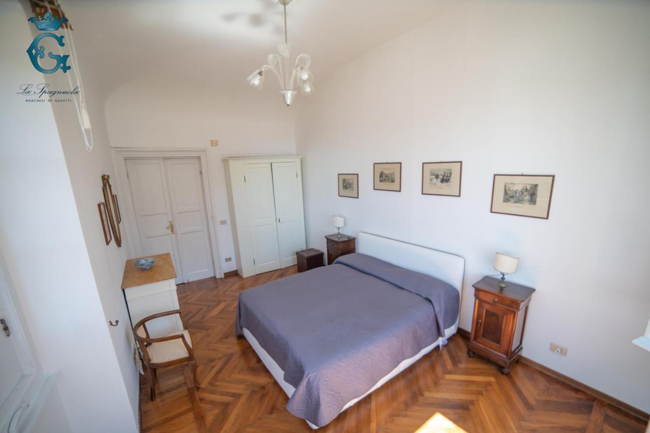 La Spagnuola - Villa Cinquecentesca Sul Mare Con Parco Privato Savona Buitenkant foto