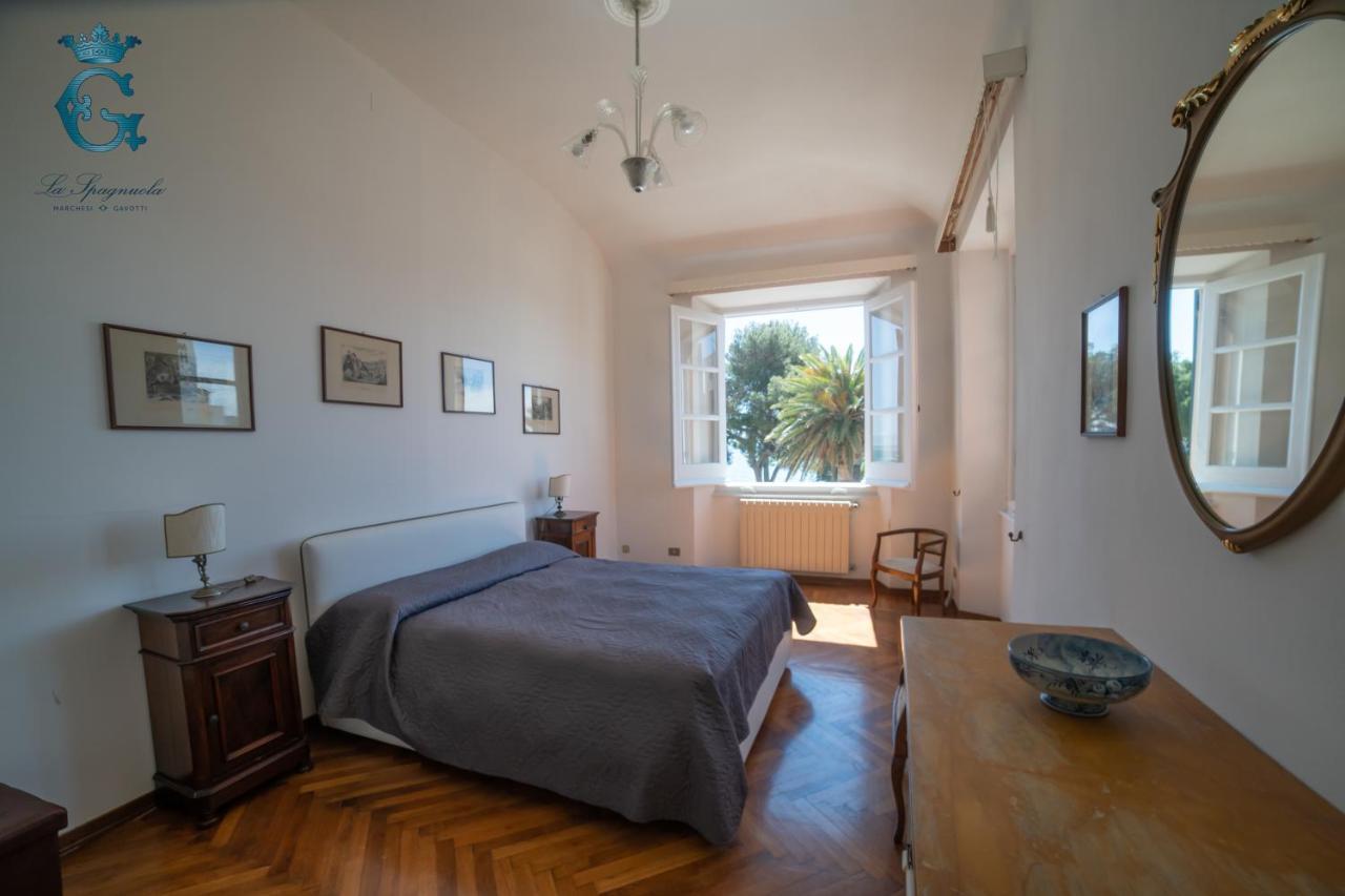 La Spagnuola - Villa Cinquecentesca Sul Mare Con Parco Privato Savona Buitenkant foto